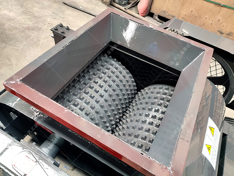 瀝青銑刨料破碎難題多?看雙齒輥破碎機如何 “啃硬骨頭” 出細活 瀝青銑刨料破碎難題多?看雙齒輥破碎機如何 “啃硬骨頭” 出細活